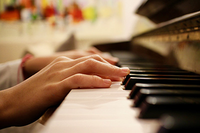 als kind klavier spielen lernen
